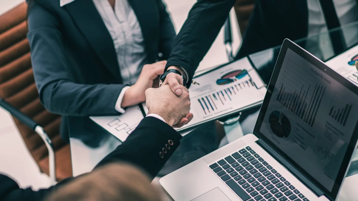 Materace sprężynowe: Klucz do Zdrowego Snu i Komfortu