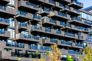 Klimatyzator z funkcją grzania Pruszków – komfort przez cały rok